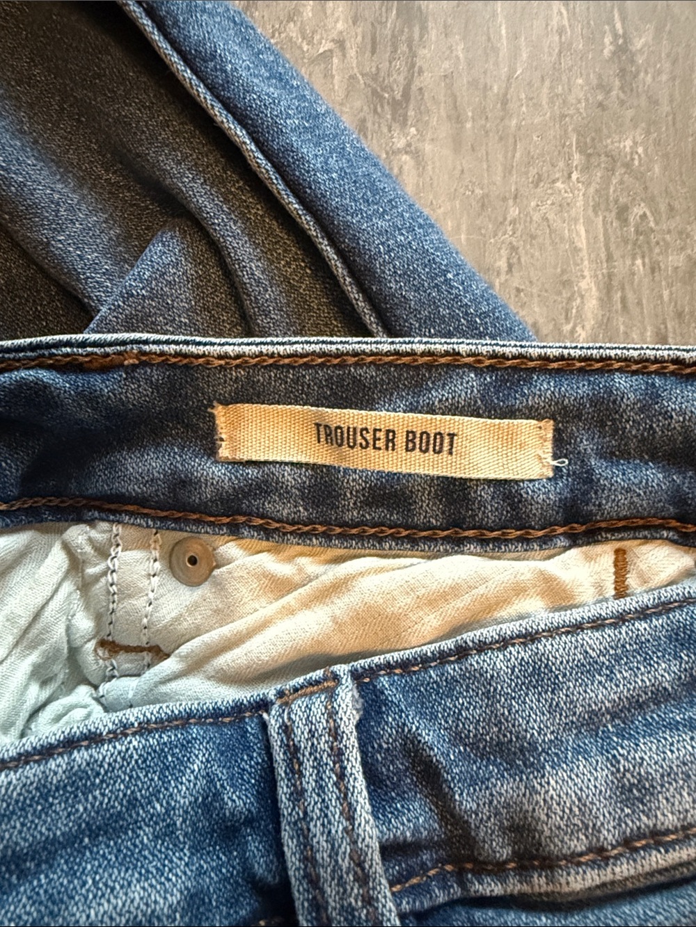 Wrangler Women's Boot Cut Jeans in Medium Blue Wash - Picture 6 of 6
